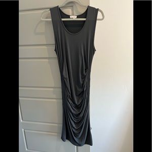 Ingrid & Isabel Maternity Ruched Dress Size Medium